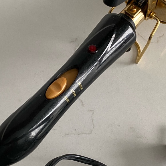 Revlon Hair Crimper - Picture 4 of 4